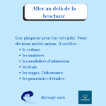 Affiche bleue avec un titre blanc arrondi 'Aller au delà de la brochure' et une liste à puces des critères d’admission, logos CREAJIR et COS en bas à droite et gauche.